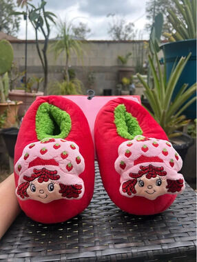 Strawberry shortcake slippers